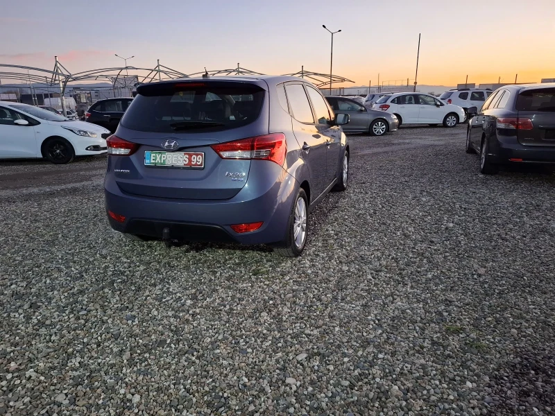 Hyundai Ix20 1.6i, снимка 5 - Автомобили и джипове - 49399300