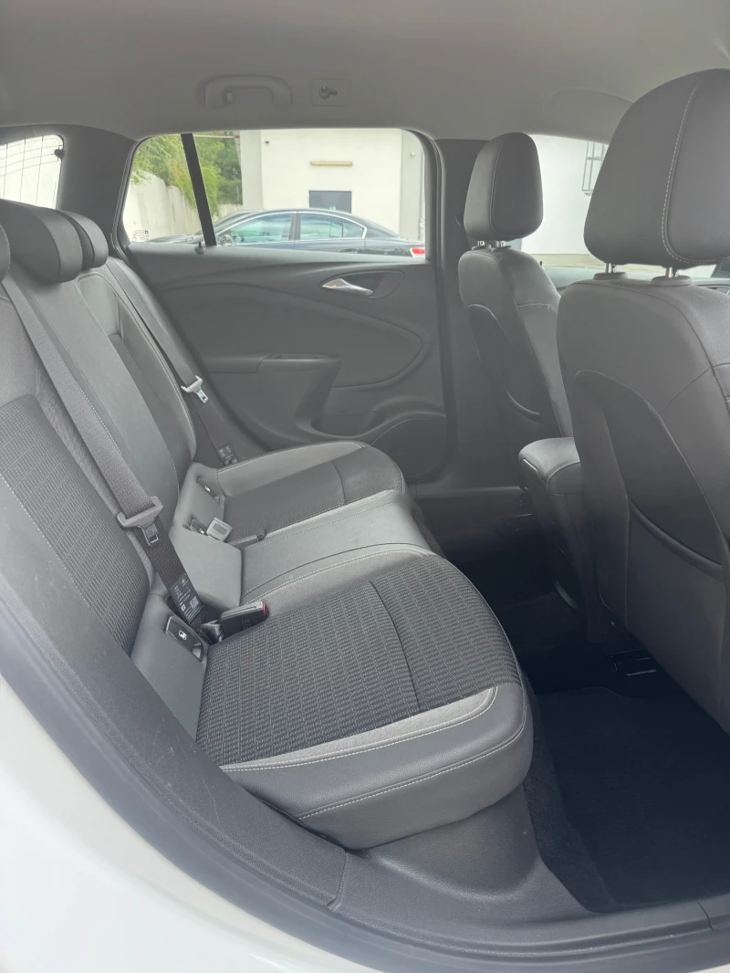 Opel Astra, снимка 11 - Автомобили и джипове - 52850886