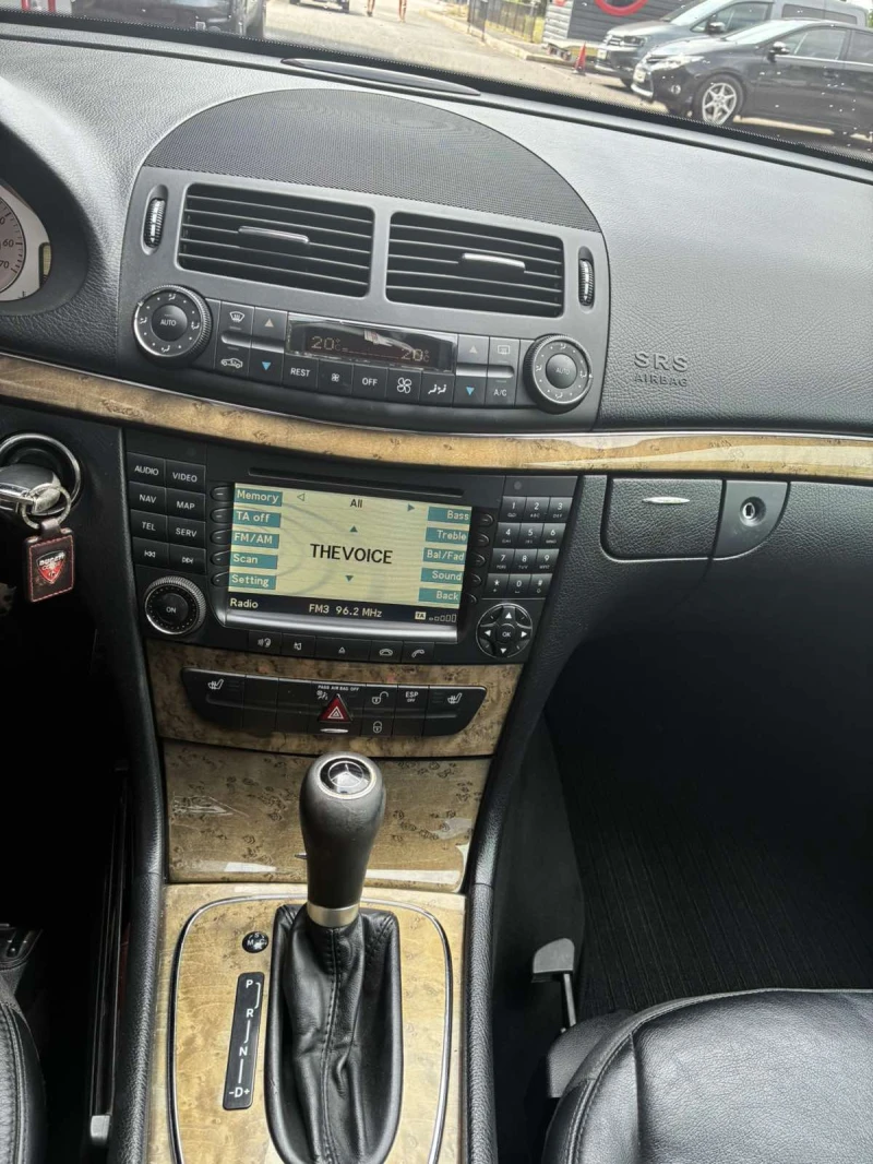 Mercedes-Benz E 350 E280 4MATIC LPG, снимка 13 - Автомобили и джипове - 52799234