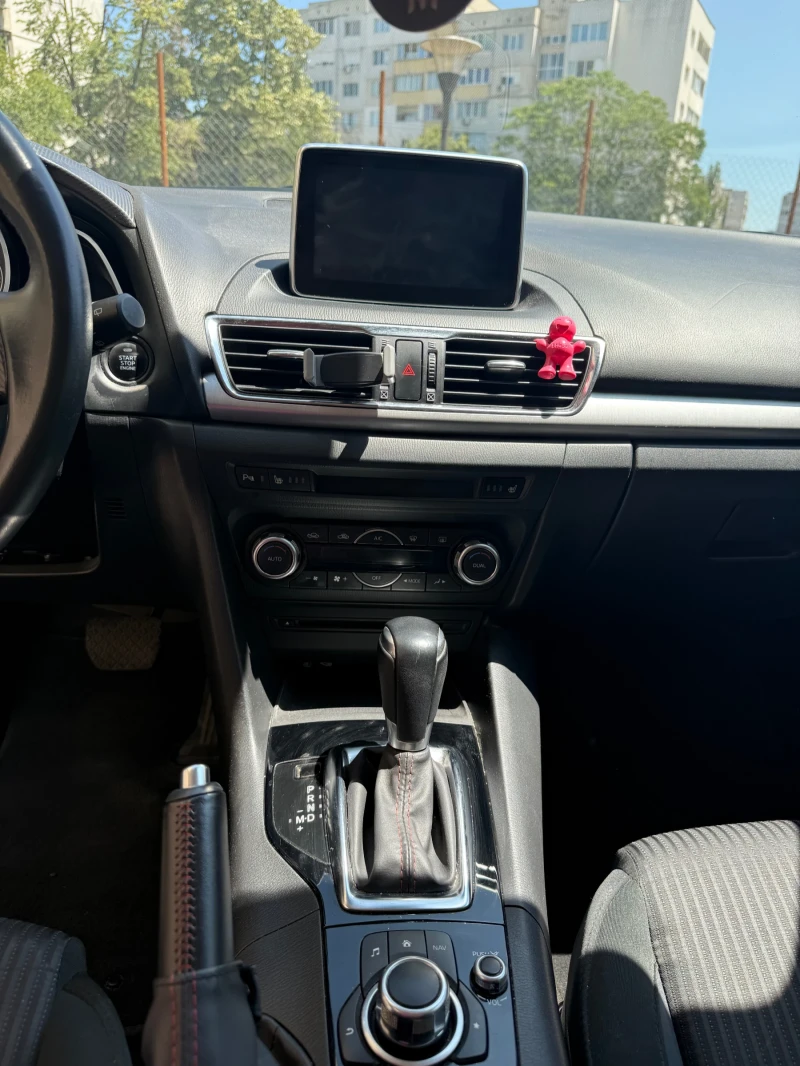 Mazda 3, снимка 6 - Автомобили и джипове - 52056791