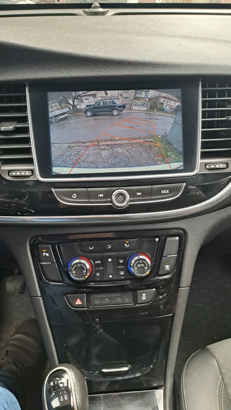 Opel Mokka X LPG, снимка 6 - Автомобили и джипове - 52470277