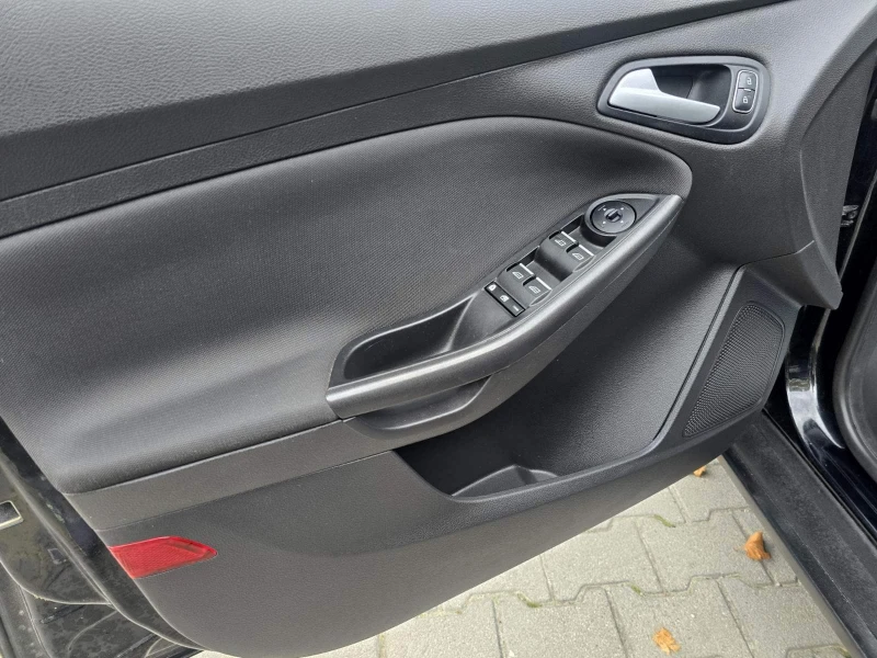 Ford Focus КОЛЕДНА ПРОМОЦИЯ ТОП/1.6TDCI/NAVI/CLIMATRON, снимка 7 - Автомобили и джипове - 52800050