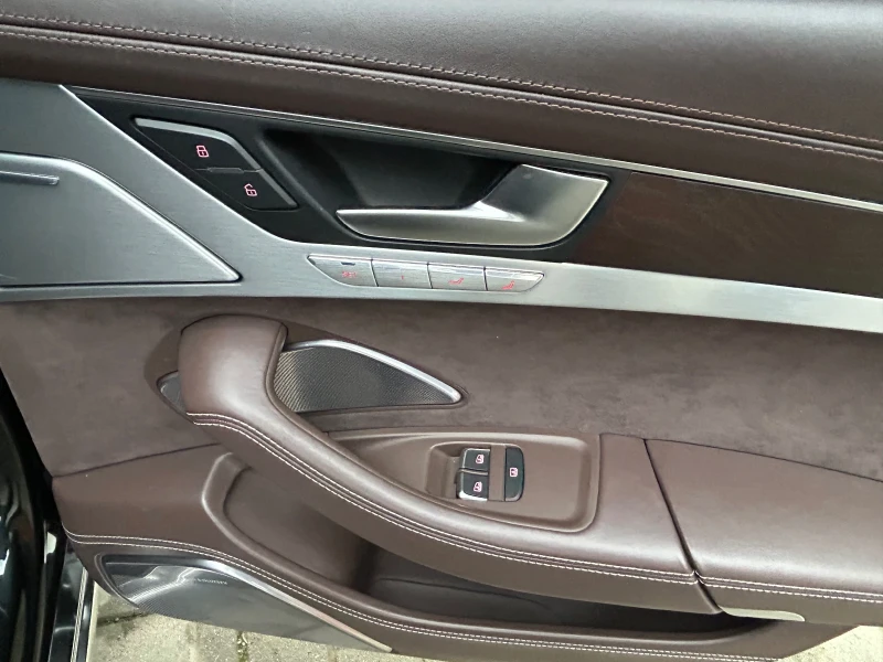 Audi A8 3.0TDI, снимка 13 - Автомобили и джипове - 53225802