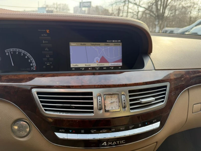 Mercedes-Benz S 500 4Matic* harman/kardon* подгрев* обдух* нощно вижда, снимка 10 - Автомобили и джипове - 53510849