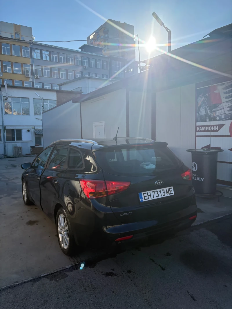 Kia Ceed, снимка 3 - Автомобили и джипове - 53539316