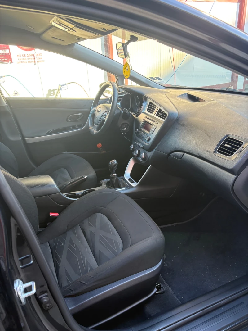 Kia Ceed, снимка 6 - Автомобили и джипове - 53539316