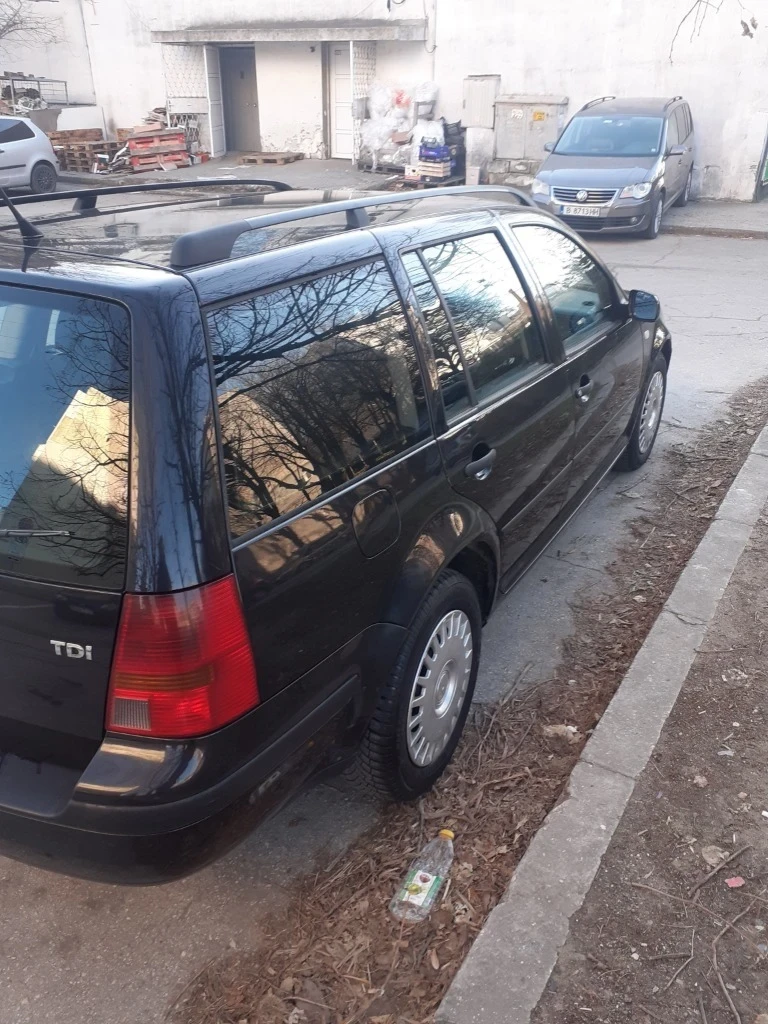 VW Golf, снимка 2 - Автомобили и джипове - 48727273