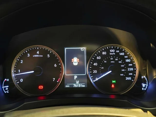 Lexus IS ПАНО* ПОДГРЕВ* ОБДУХВАНЕ* KEYLESS* , снимка 16 - Автомобили и джипове - 53735060