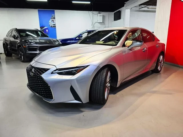 Lexus IS ПАНО* ПОДГРЕВ* ОБДУХВАНЕ* KEYLESS* , снимка 2 - Автомобили и джипове - 53735060