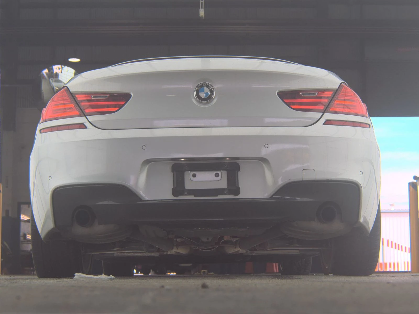 BMW 640 M* SPORT* ПОДГРЕВ* ОБДУХВАНЕ* ХЕДЪП* МЪРТВ* ТОЧКА* - изображение 6
