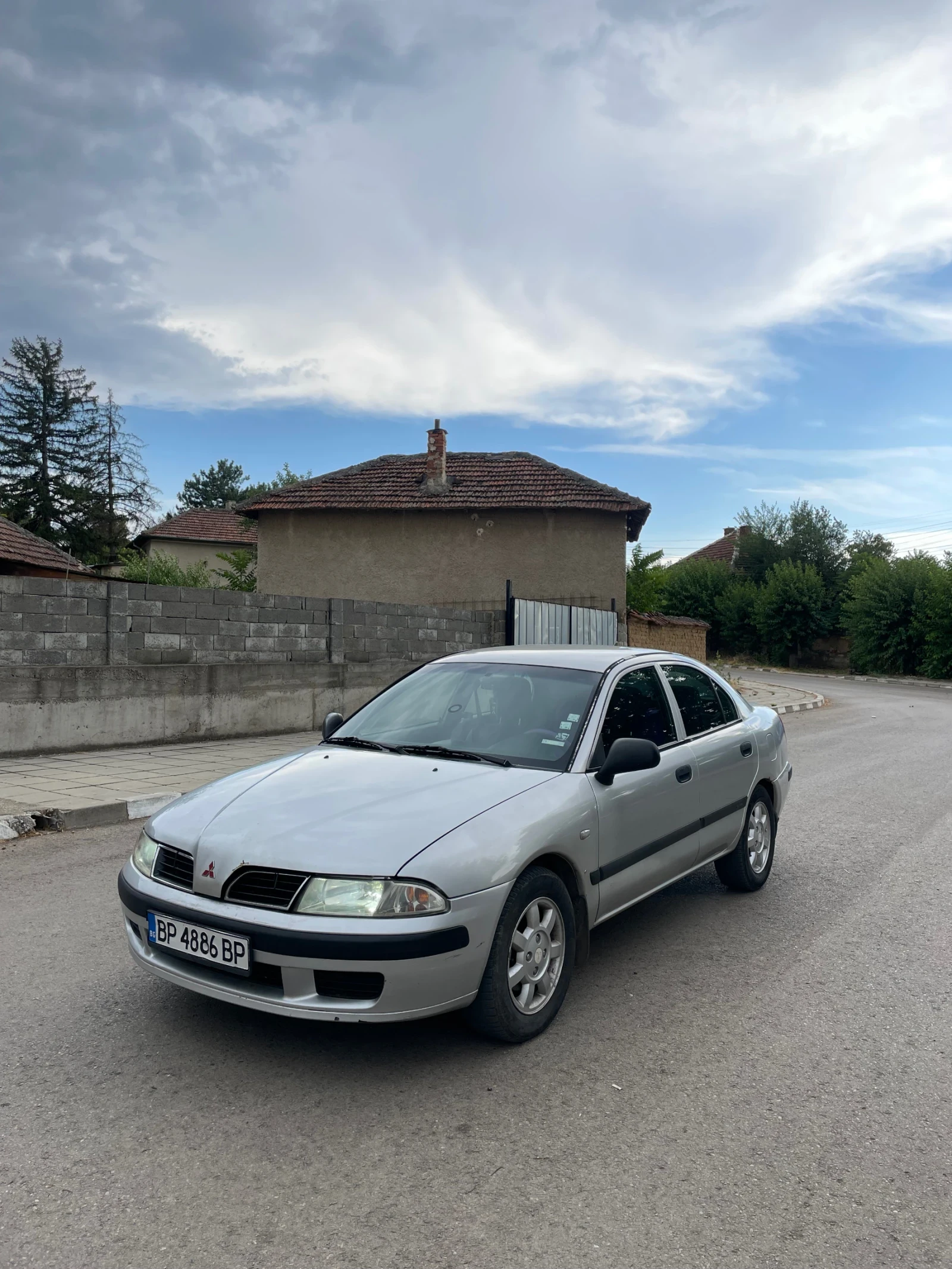 Mitsubishi Carisma 1.9 D - изображение 2