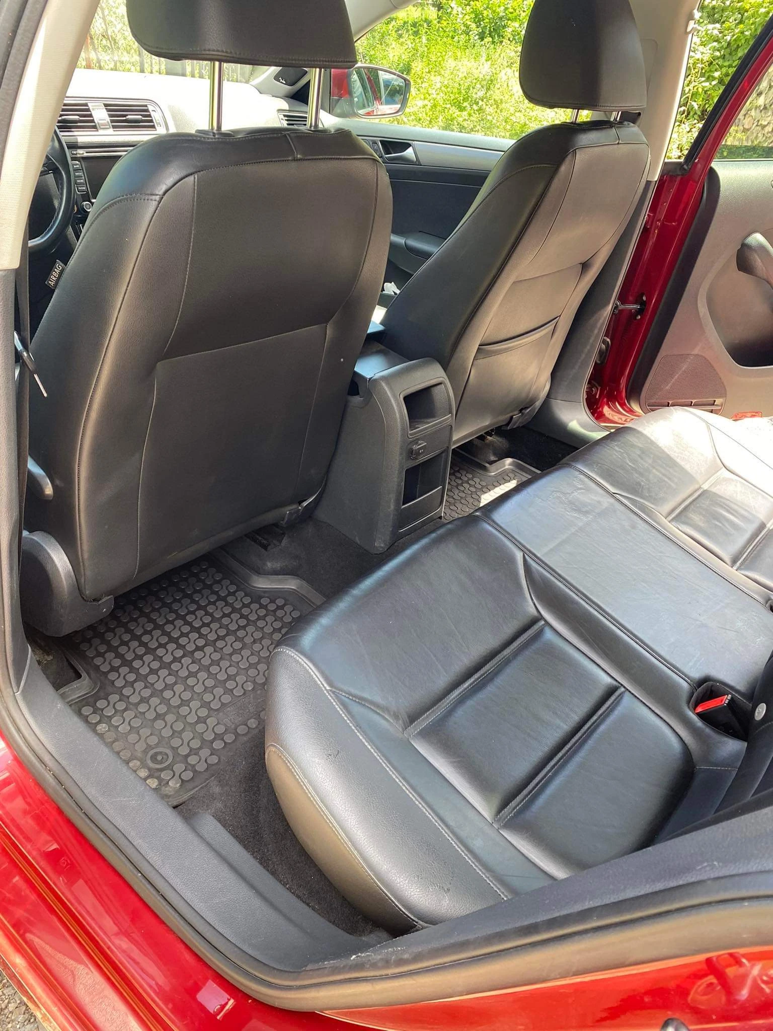 VW Jetta 2.0 TDI | Mobile.bg   13