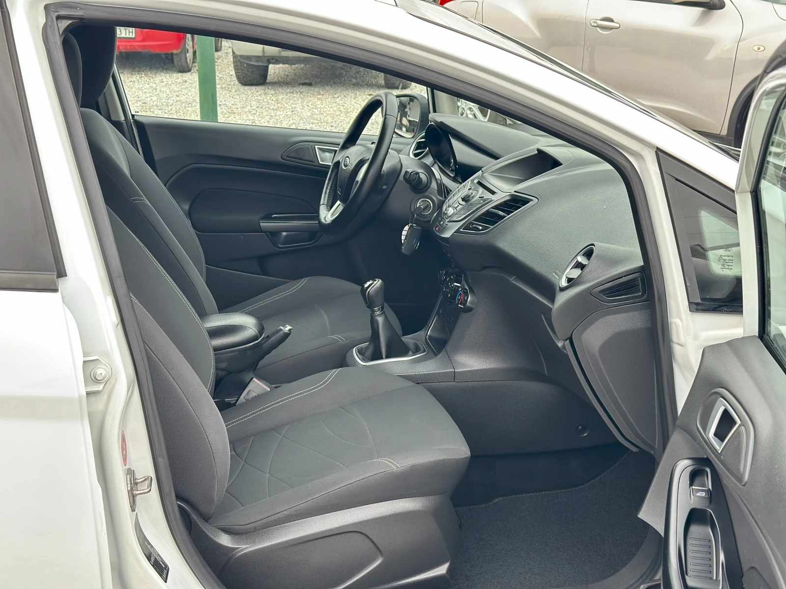 Ford Fiesta 1.5TDCI* Euro5B | Mobile.bg � ����������� 13