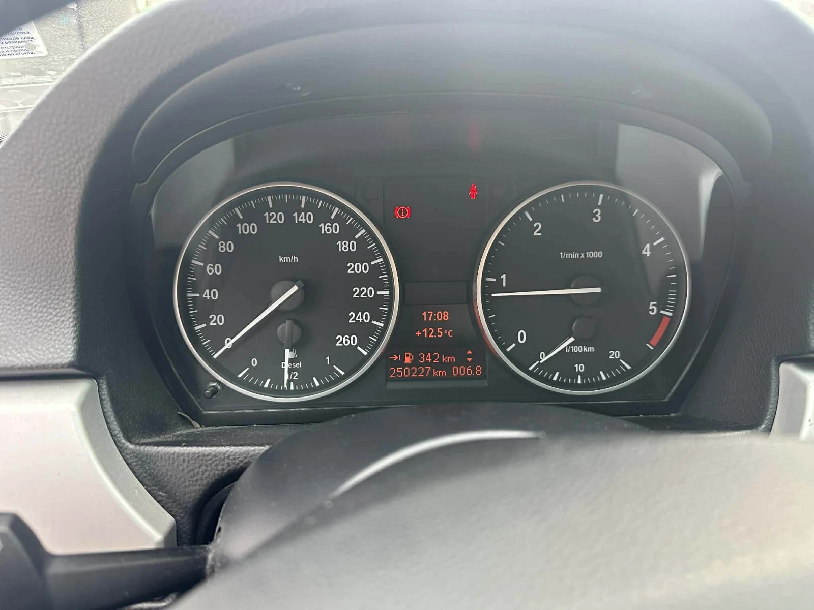 BMW 320 СМЕНЕНА ВЕРИГА X-Drive, снимка 11 - Автомобили и джипове - 54014199