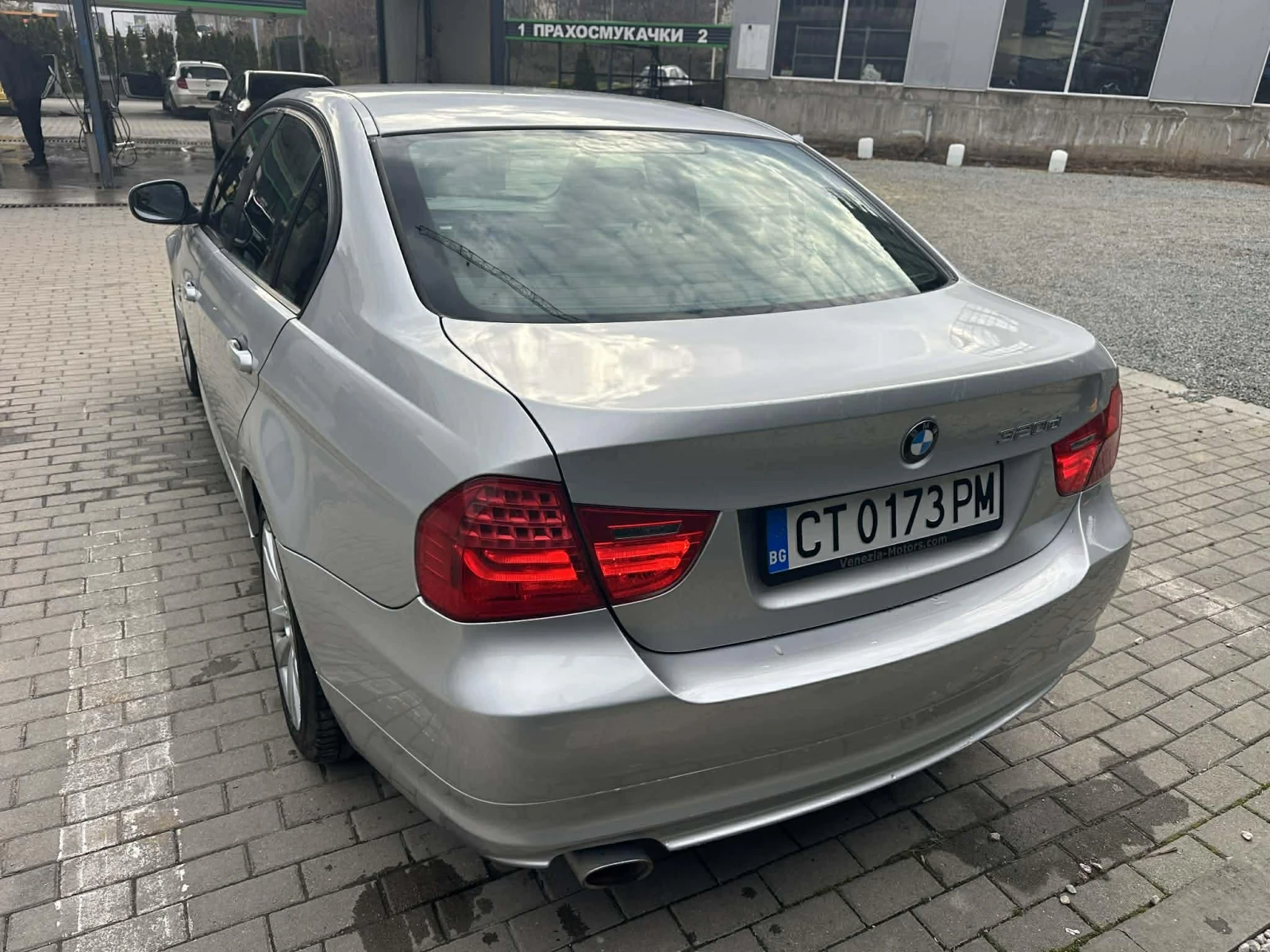 BMW 320 СМЕНЕНА ВЕРИГА X-Drive, снимка 5 - Автомобили и джипове - 54014199
