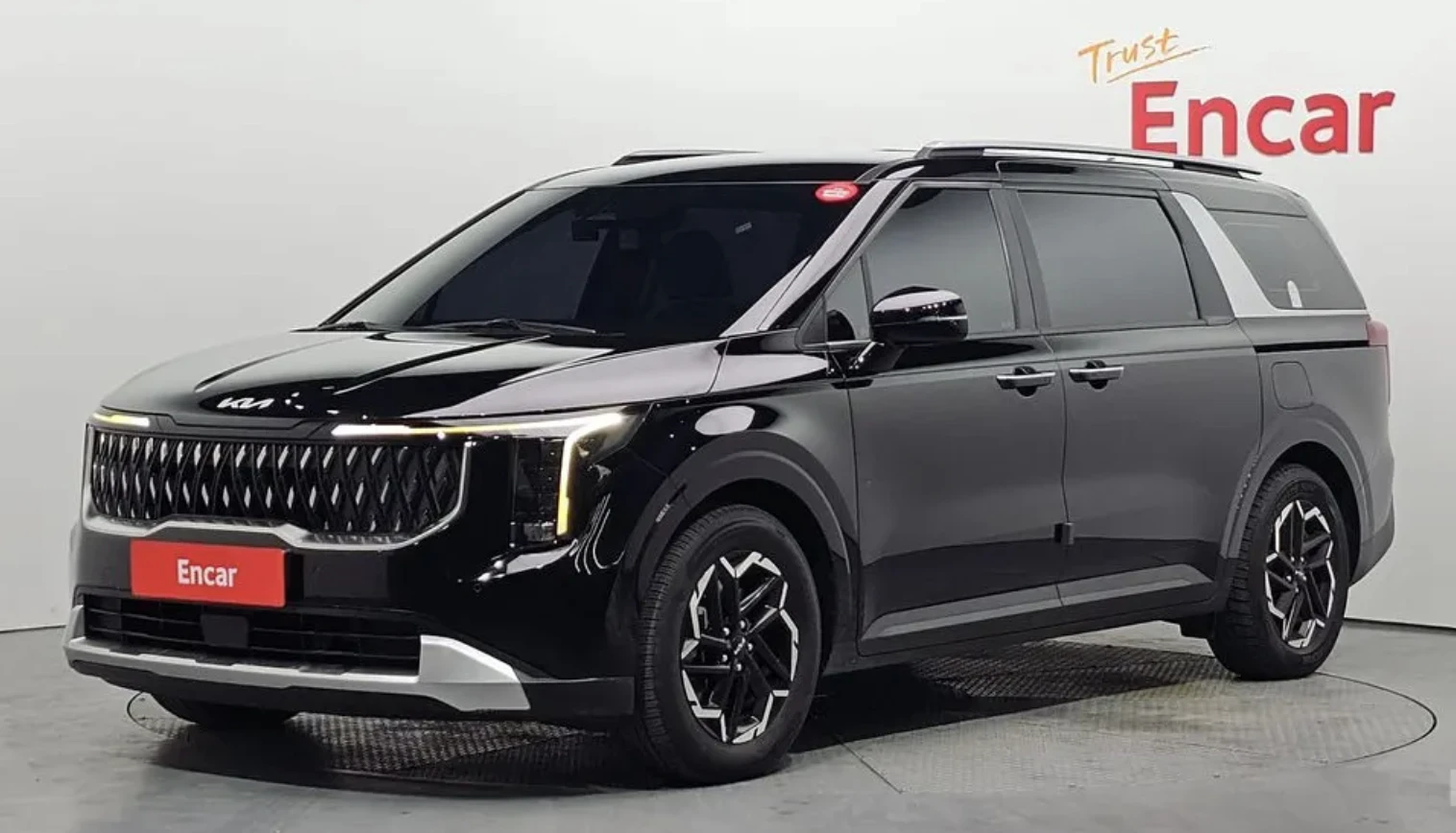 Kia Carnival PRESTIGE* 9* МЕСТА* ПОДГРЕВ* ОБДУХВАНЕ* 360КАМЕРА*