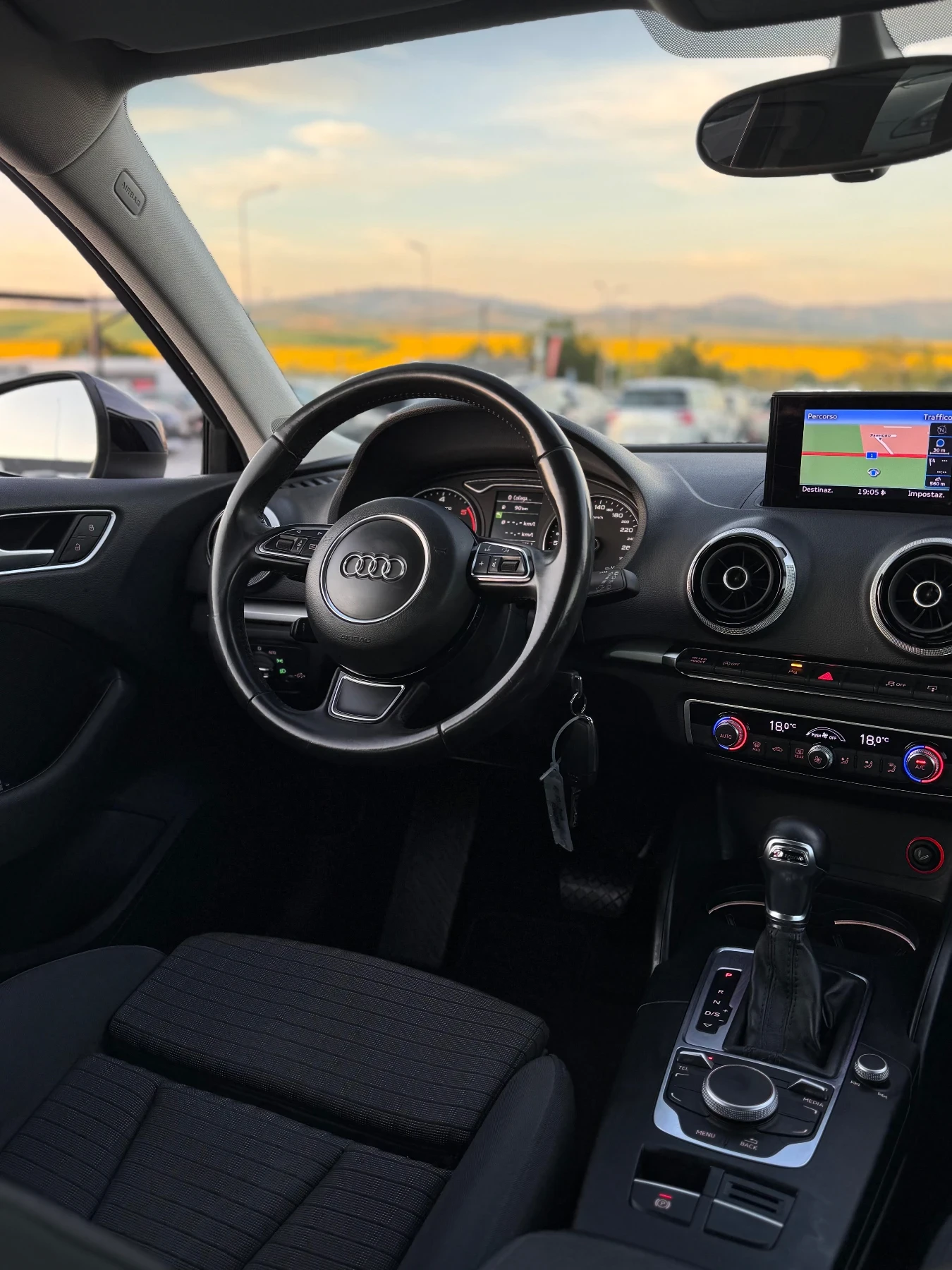 Audi A3 2.0TDI S-tronic Euro 6b SPORTBACK, снимка 9 - Автомобили и джипове - 54417034