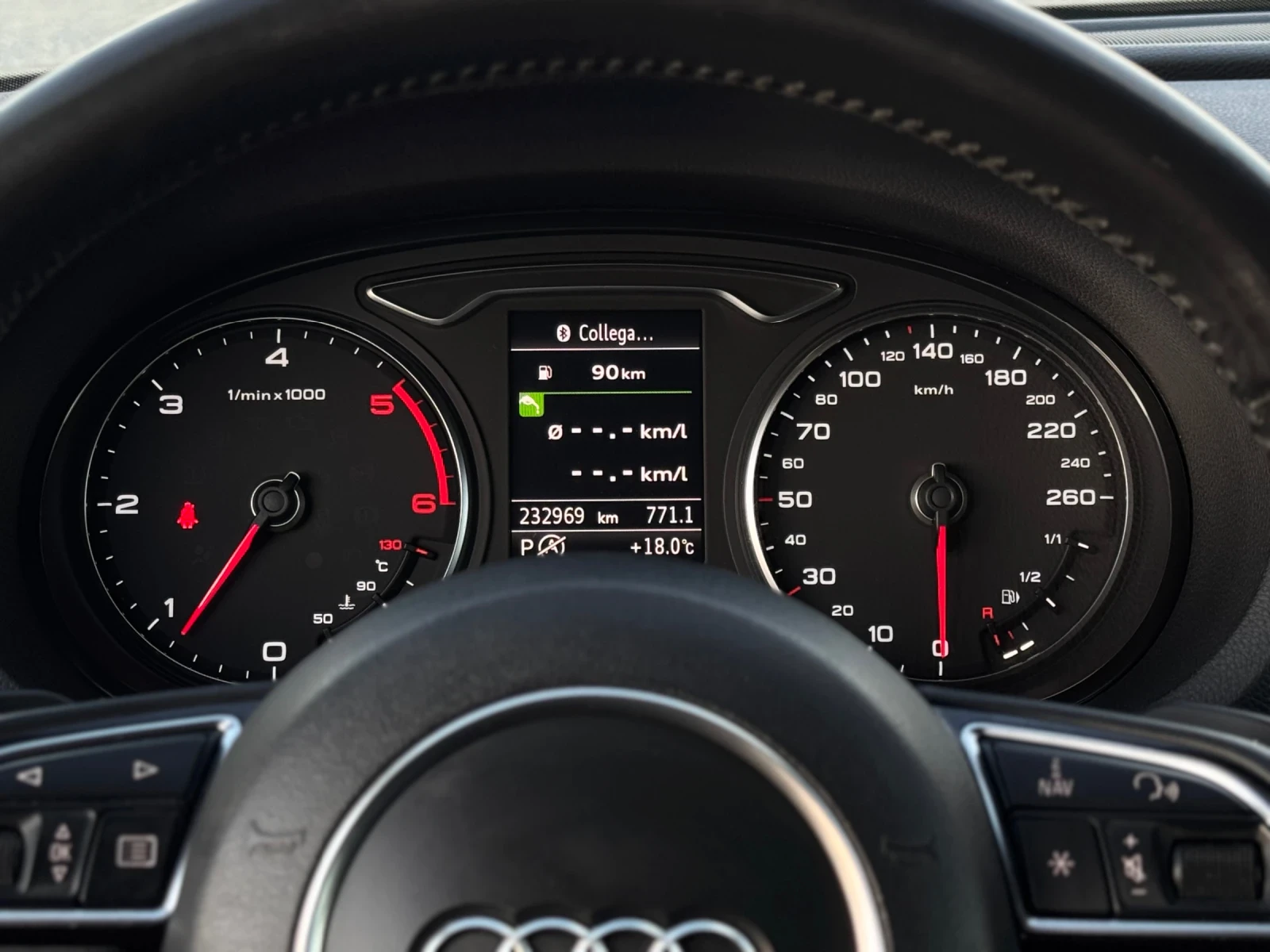 Audi A3 2.0TDI S-tronic Euro 6b SPORTBACK, снимка 13 - Автомобили и джипове - 54417034