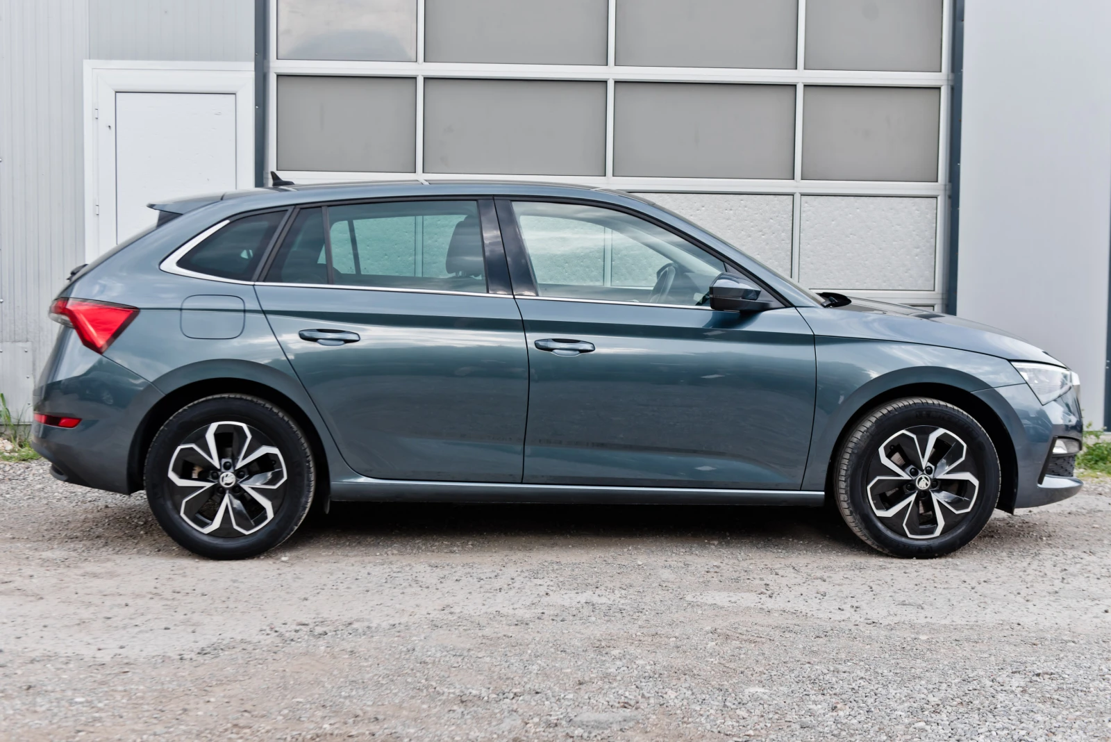 Skoda Scala 1.5 TSI, снимка 6 - Автомобили и джипове - 54617863