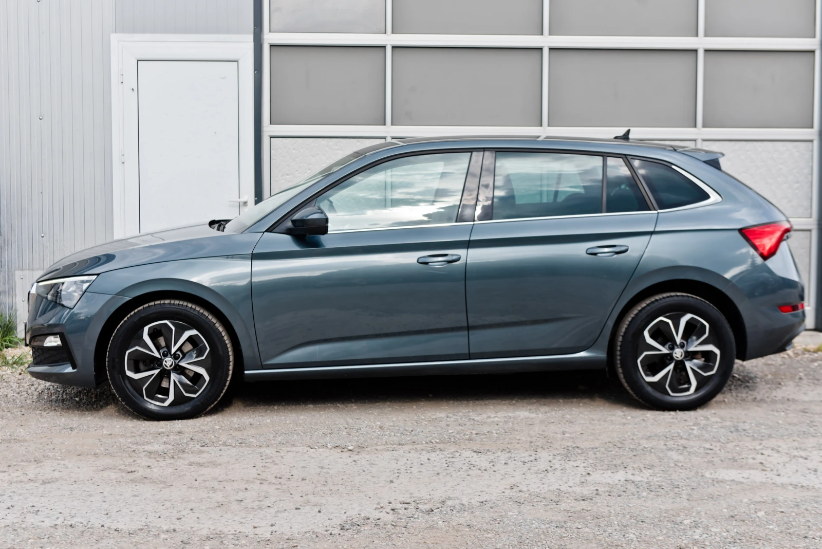 Skoda Scala 1.5 TSI, снимка 5 - Автомобили и джипове - 54617863