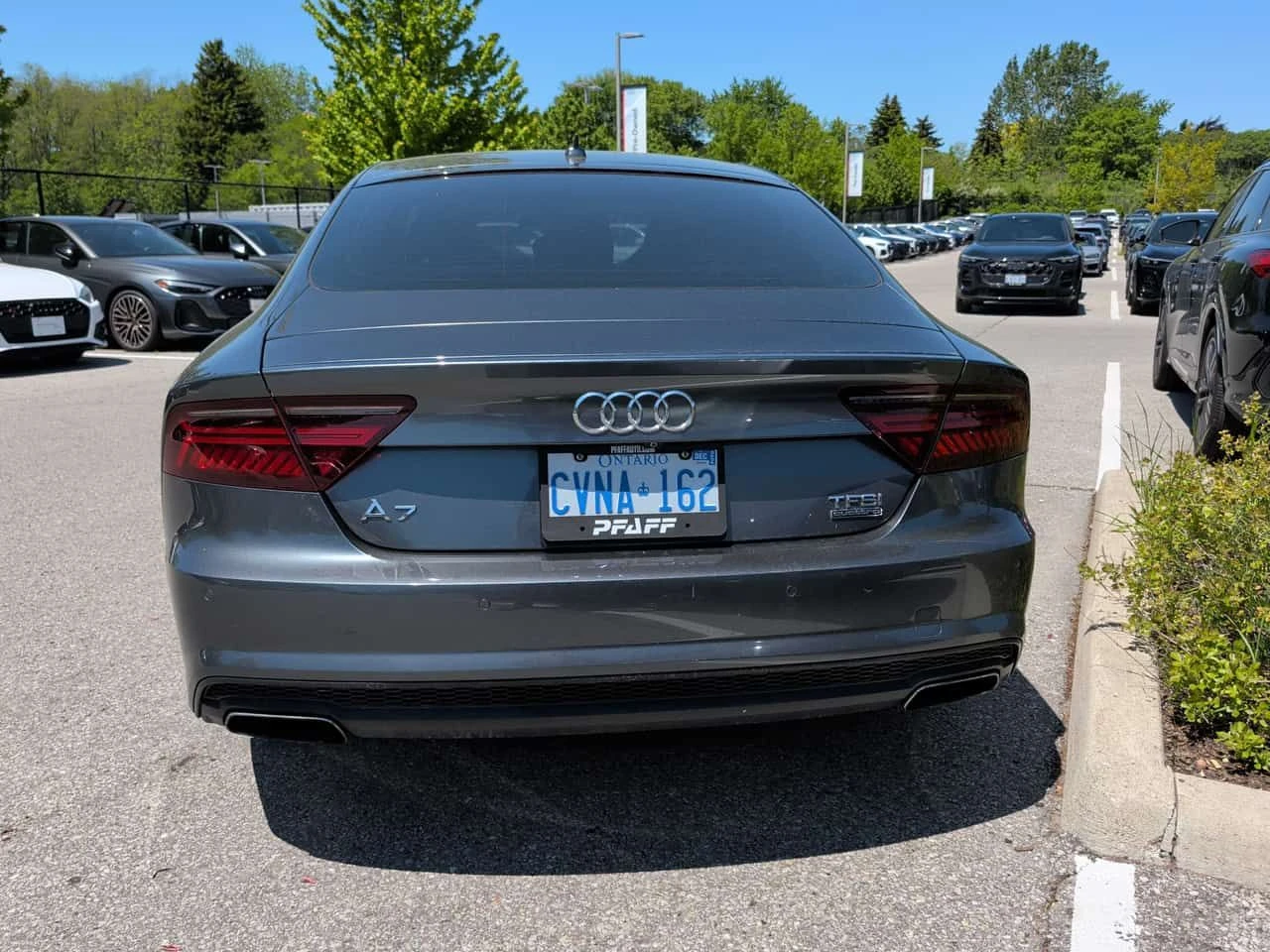 Audi A7 Technik/CARFAX/ДИСТРОНИК/360 КАМ/ПАНО/2 КЛЮЧА, снимка 5 - Автомобили и джипове - 54723601