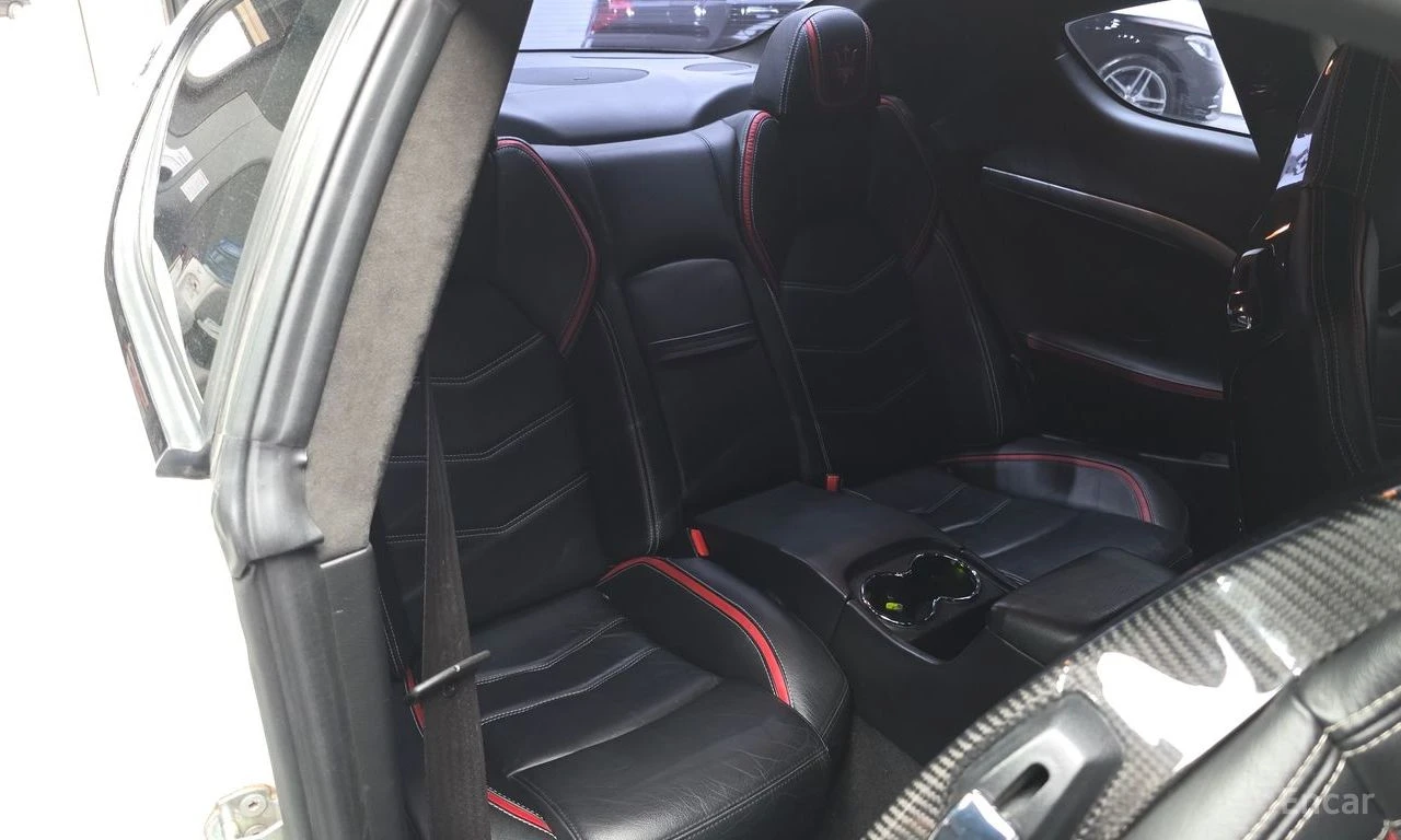 Maserati GranTurismo 4.7* SPORT* , снимка 16 - Автомобили и джипове - 54735803