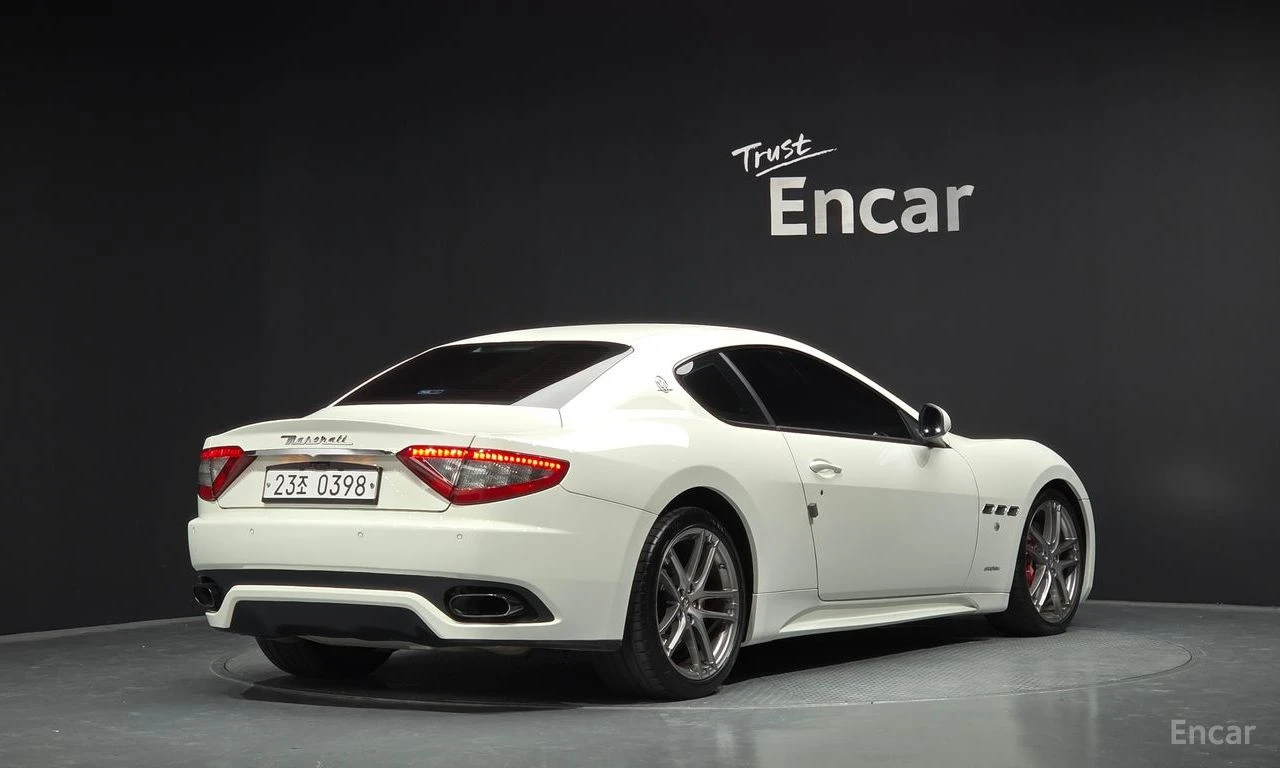 Maserati GranTurismo 4.7* SPORT* , снимка 2 - Автомобили и джипове - 54735803