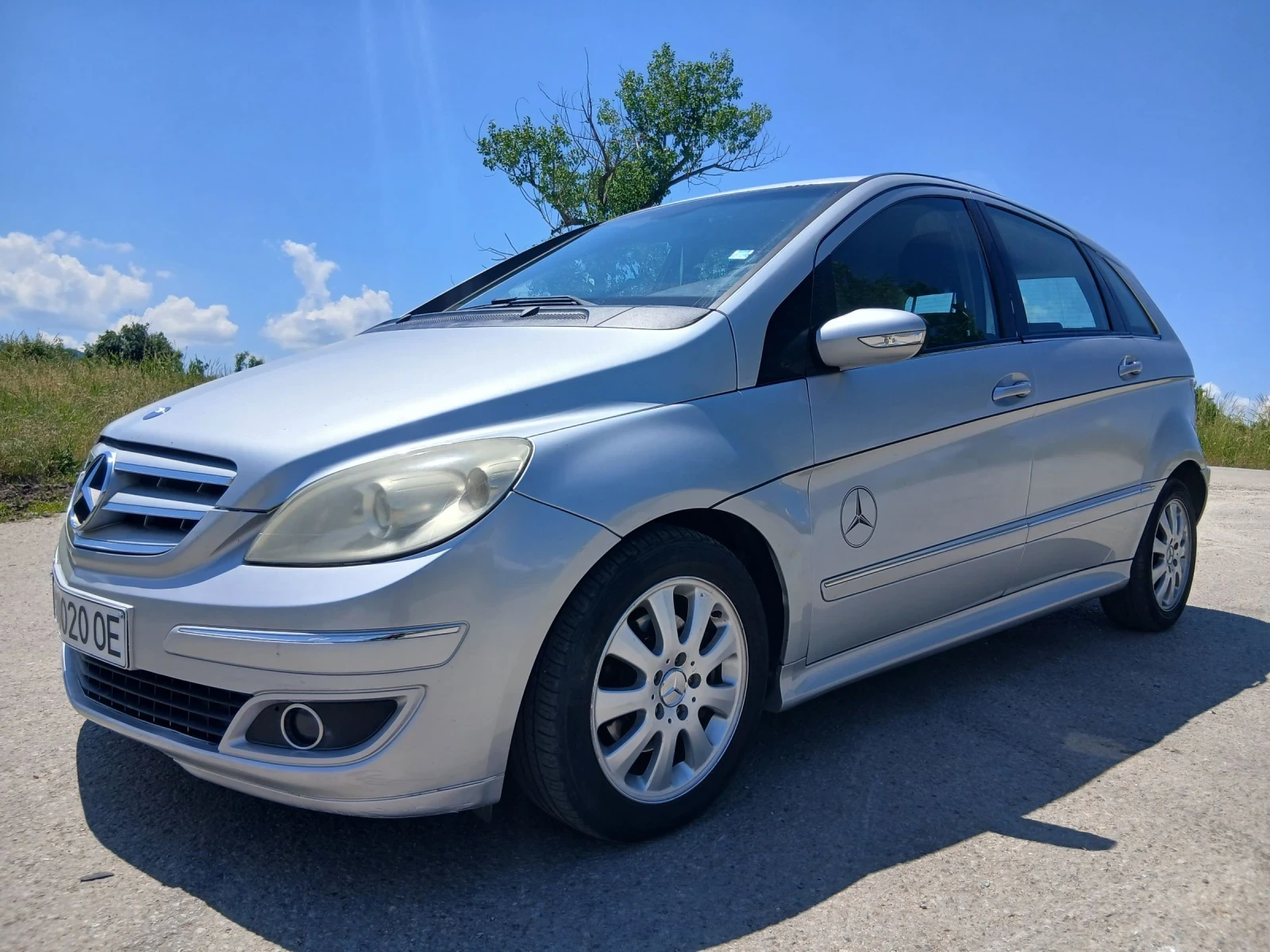 Mercedes-Benz B 200 TURBO, снимка 8 - Автомобили и джипове - 54857414