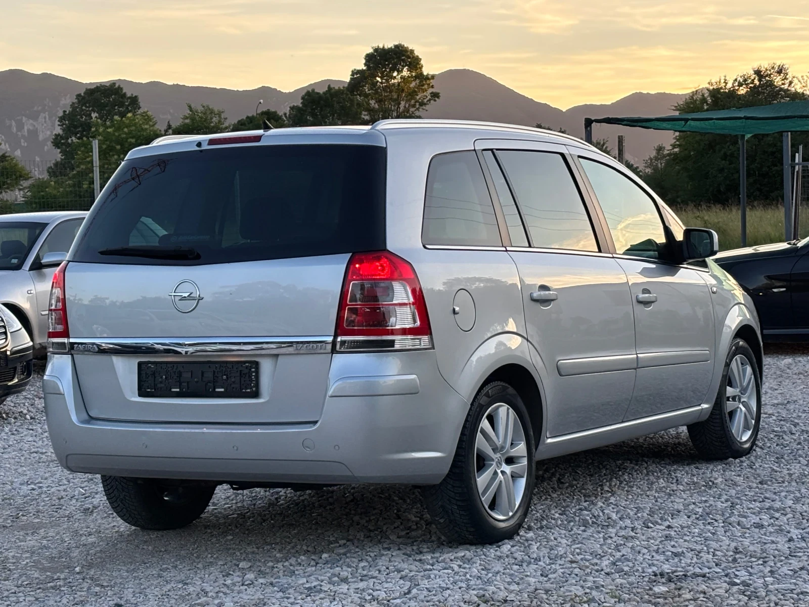 Opel Zafira 1.7CDTI/Италия/7места/195 000км, снимка 6 - Автомобили и джипове - 54897711