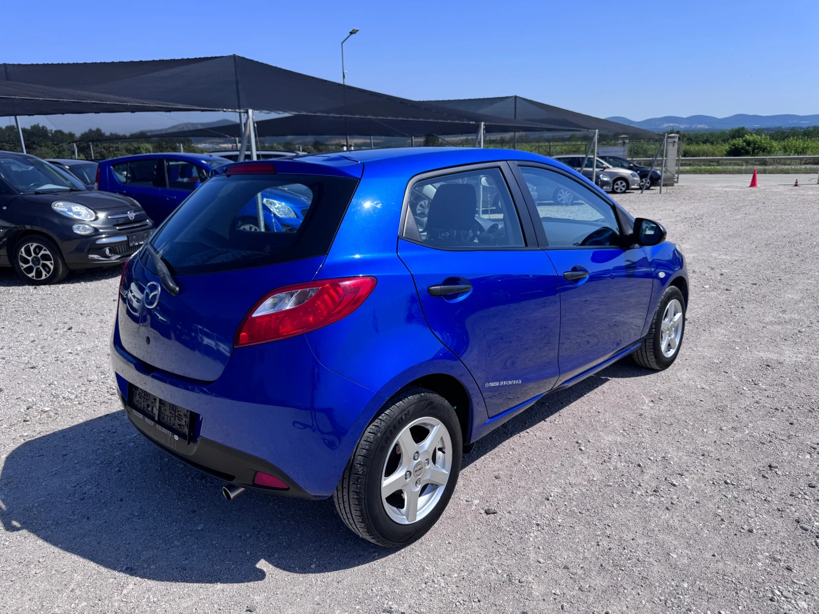 Mazda 2 1, 4 I 75 PS, снимка 6 - Автомобили и джипове - 55085435