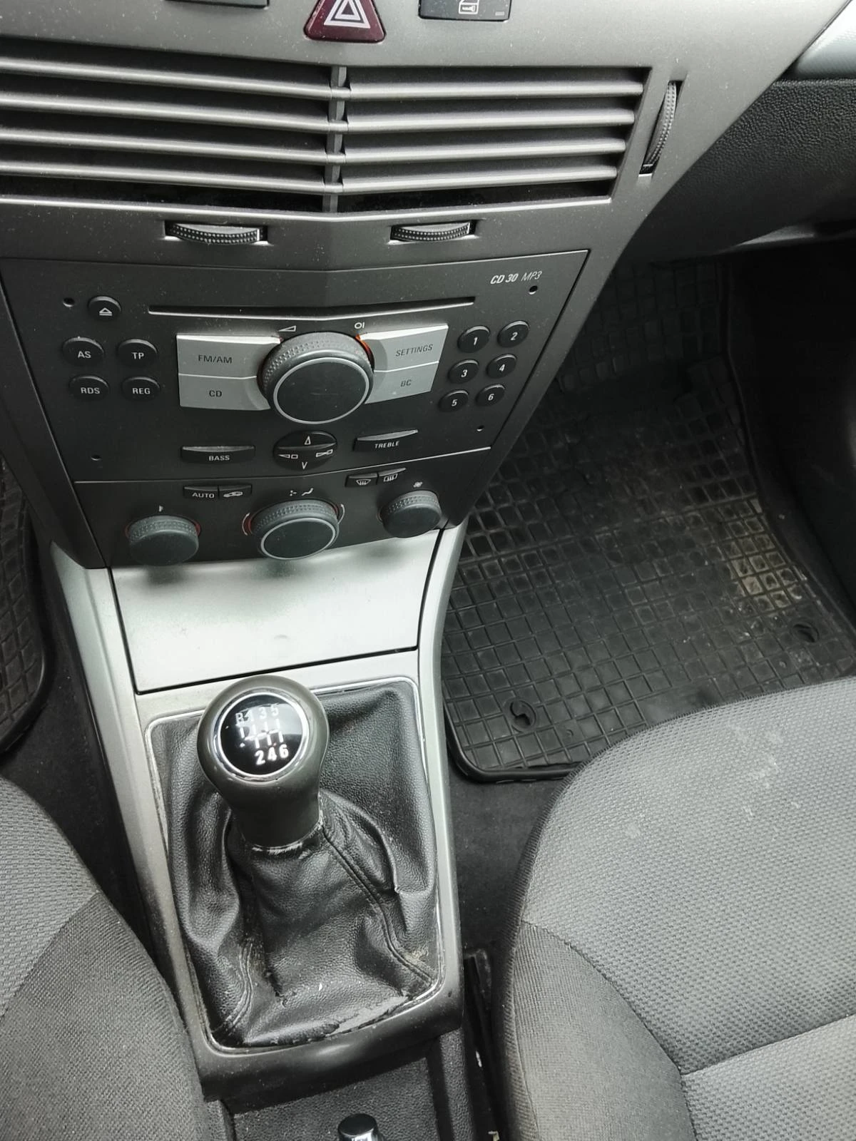 Opel Astra, снимка 6 - Автомобили и джипове - 55157091