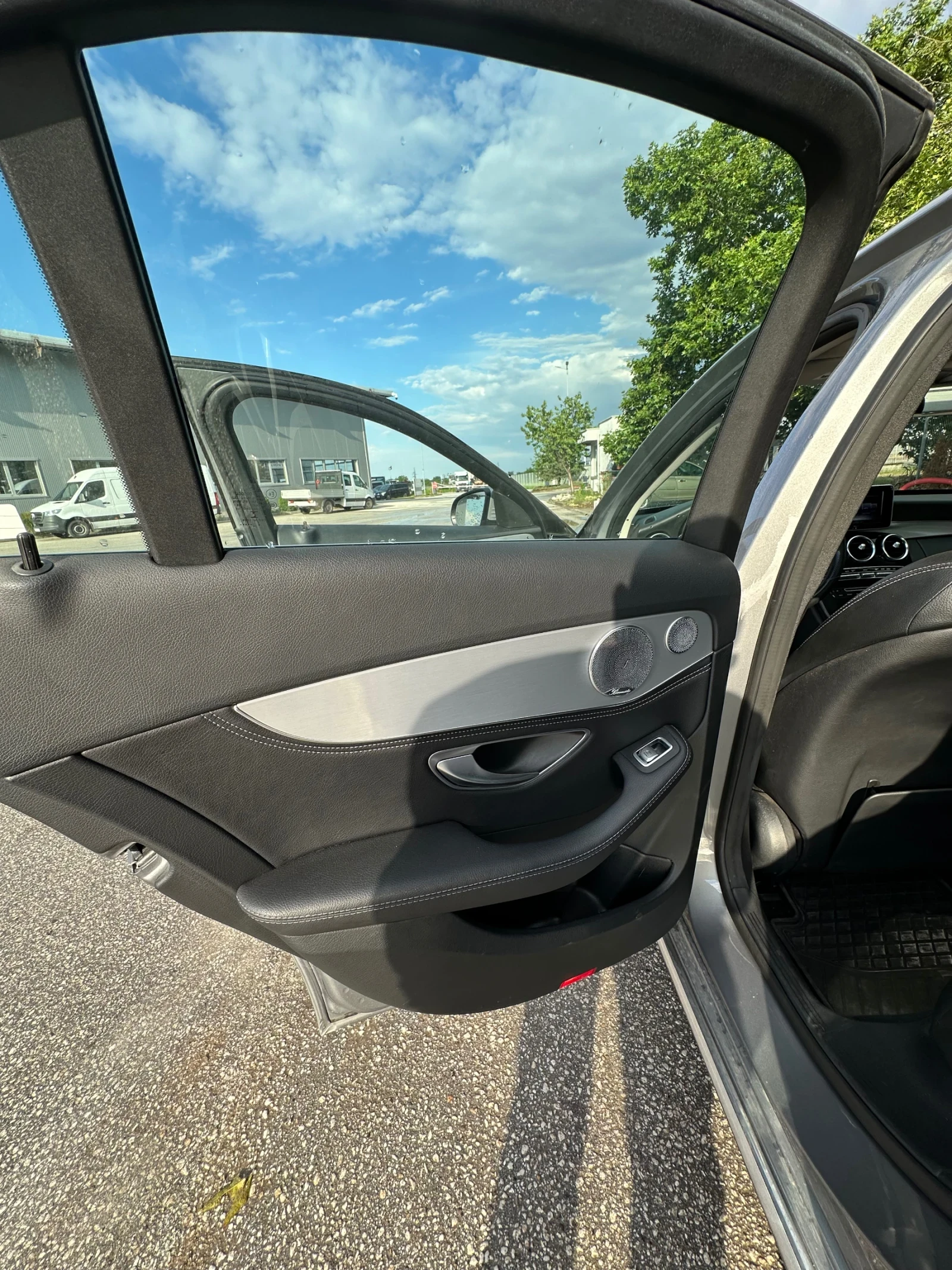 Mercedes-Benz C 300 4MATIC BURMESTER, снимка 12 - Автомобили и джипове - 55166247