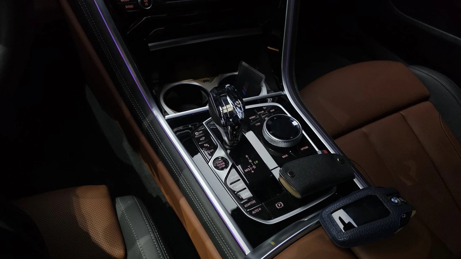 BMW 850 ЛЮК* HUD* 360* KEYLESS* ПОДГРЕВ ВОЛАН* КРАЙНА ЦЕНА, снимка 9 - Автомобили и джипове - 55243955