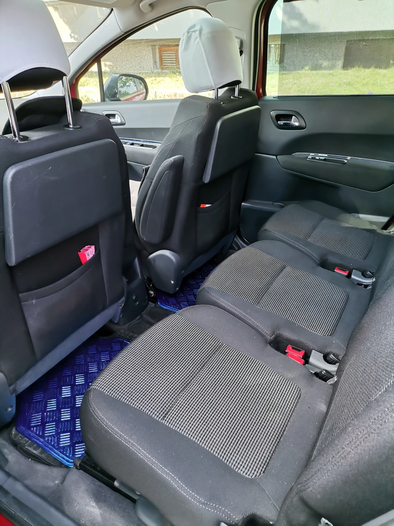 Peugeot 5008, снимка 5 - Автомобили и джипове - 55386090