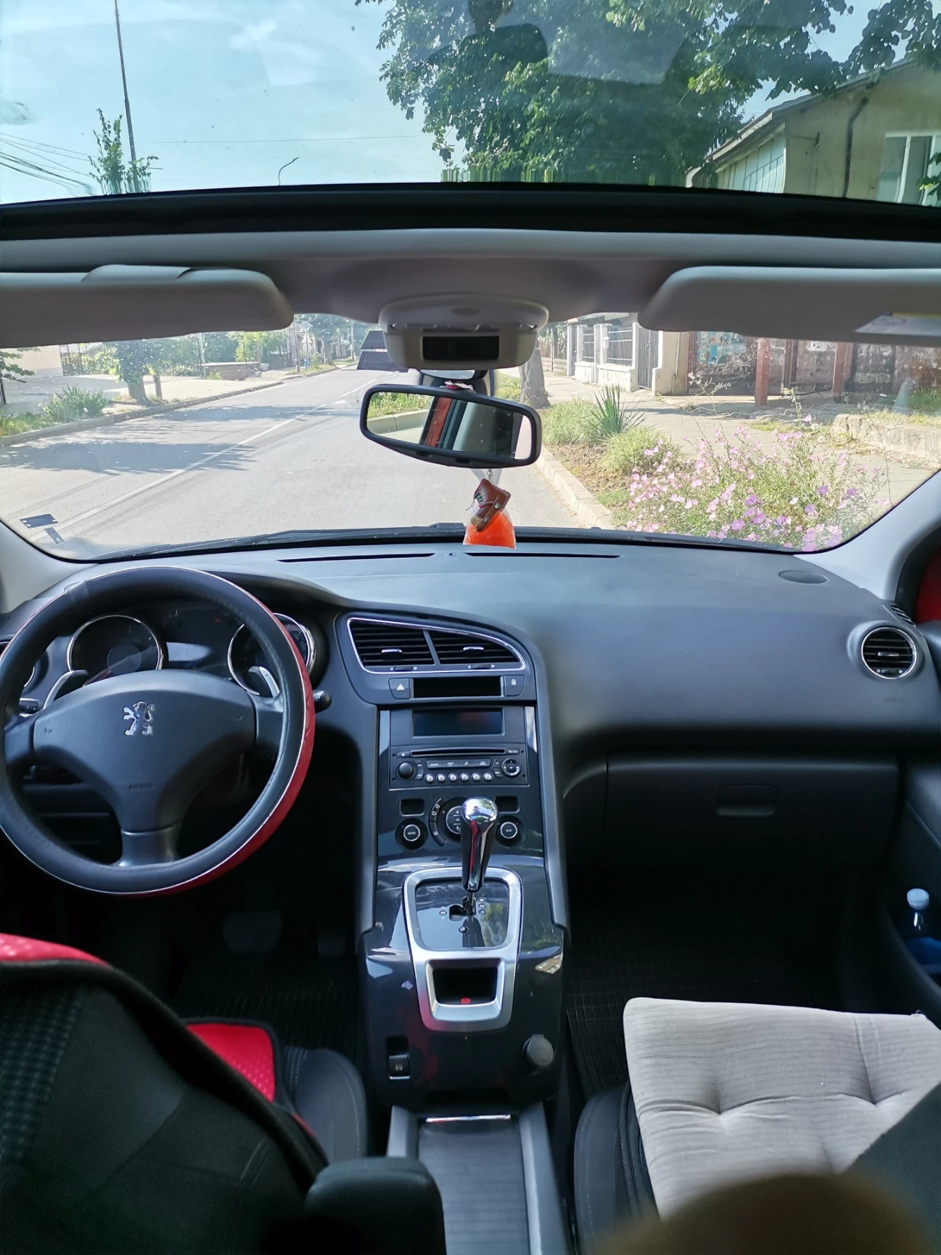 Peugeot 5008, снимка 6 - Автомобили и джипове - 55386090