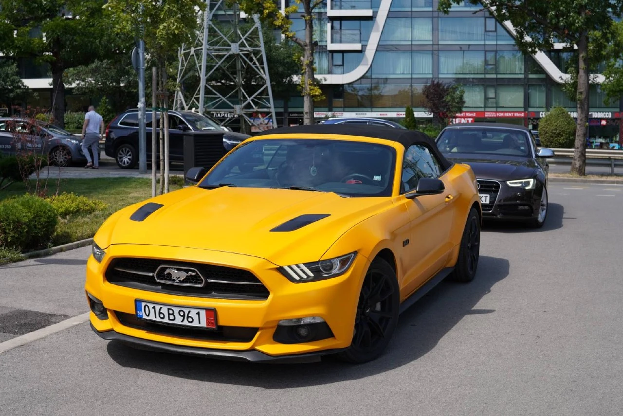 Ford Mustang GT Premium, снимка 2 - Автомобили и джипове - 55684509