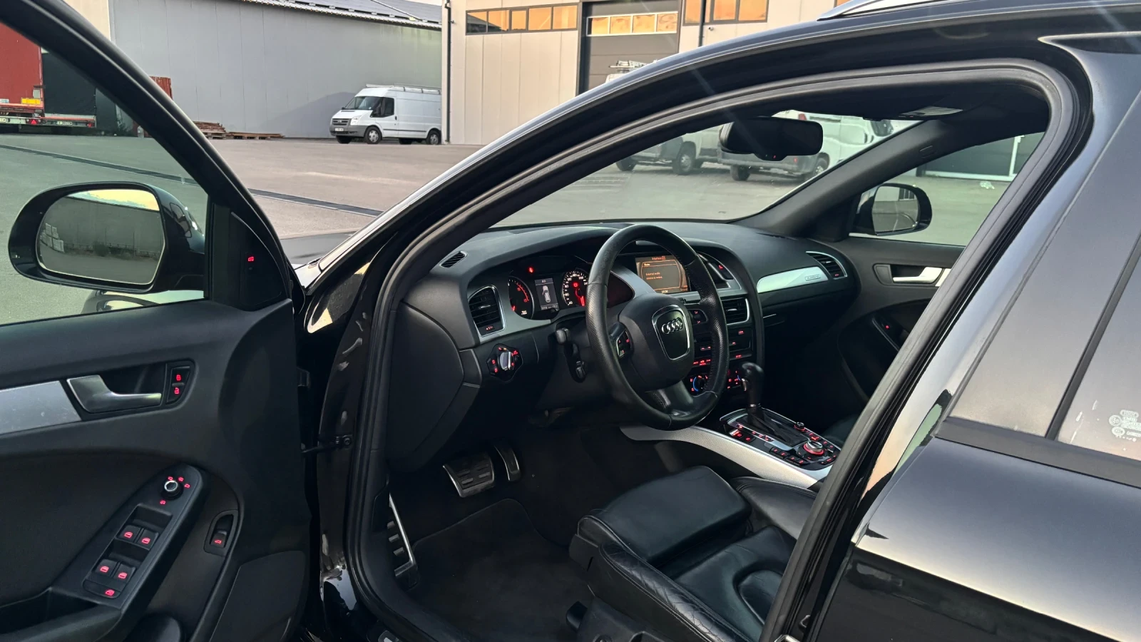 Audi A4, снимка 9 - Автомобили и джипове - 55729345