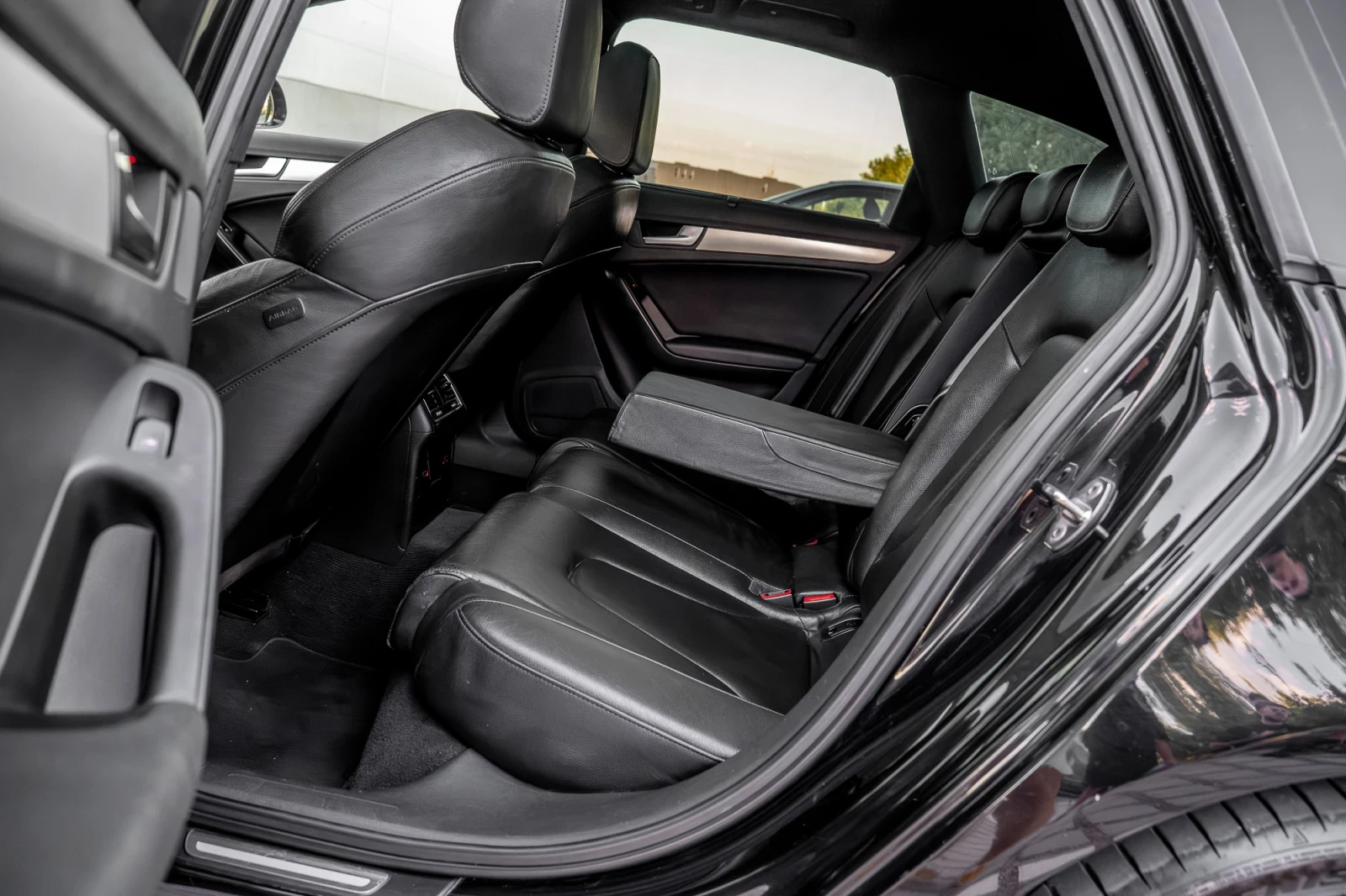 Audi A4, снимка 12 - Автомобили и джипове - 55729345