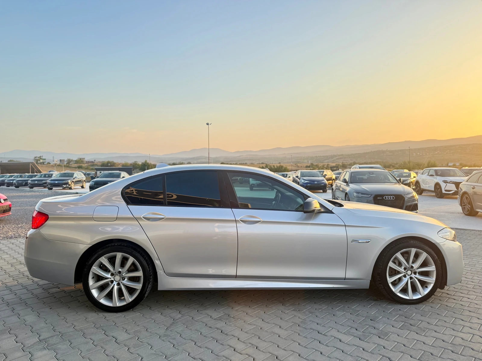 BMW 530 530 xd СОБСТВЕН ЛИЗИНГ !!!, снимка 4 - Автомобили и джипове - 55919881