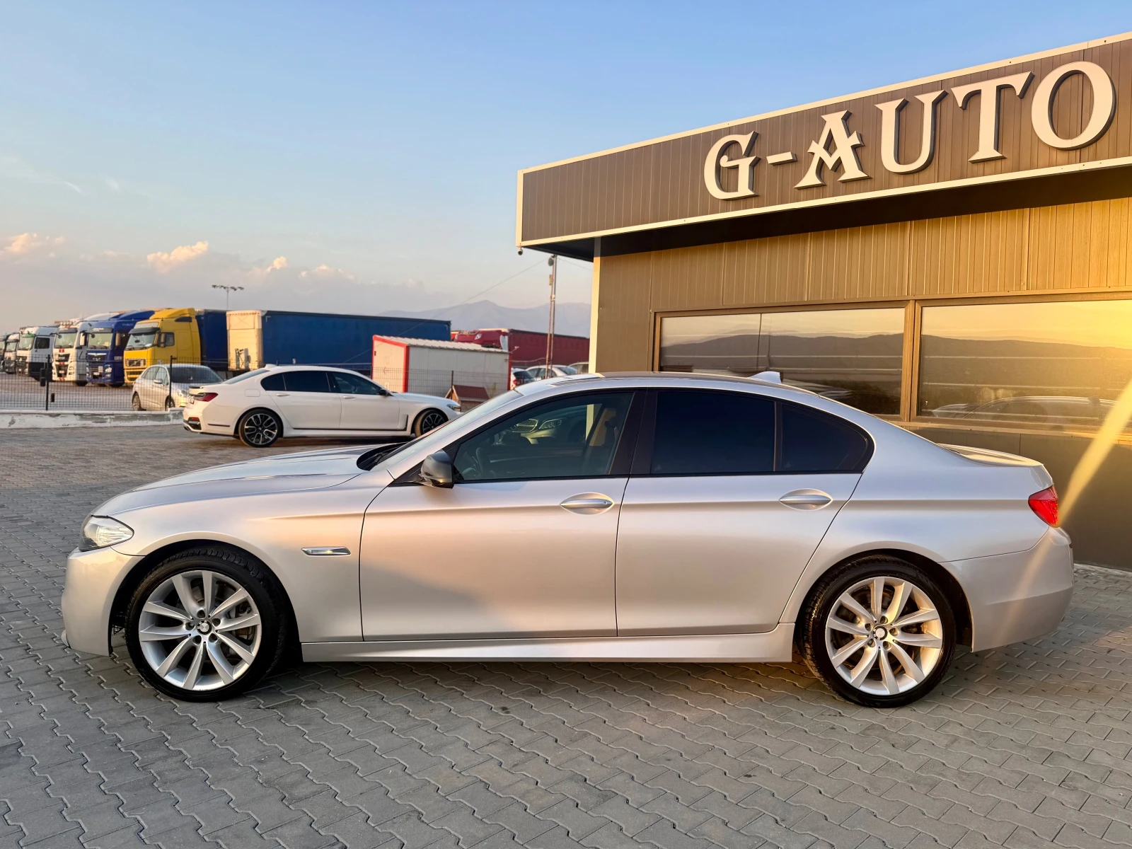 BMW 530 530 xd СОБСТВЕН ЛИЗИНГ !!!, снимка 8 - Автомобили и джипове - 55919881
