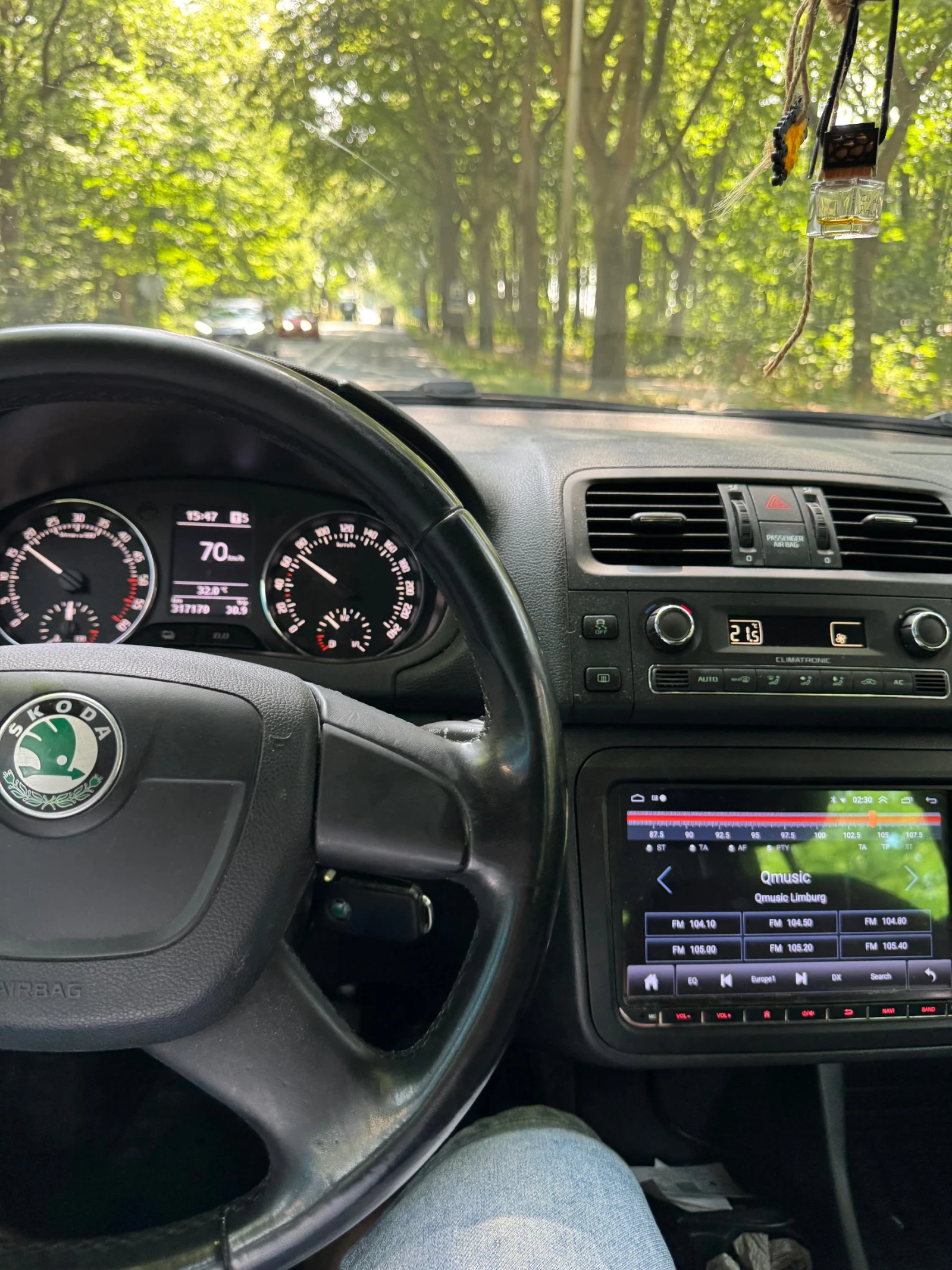Skoda Fabia 1.2TDI, снимка 9 - Автомобили и джипове - 55982395