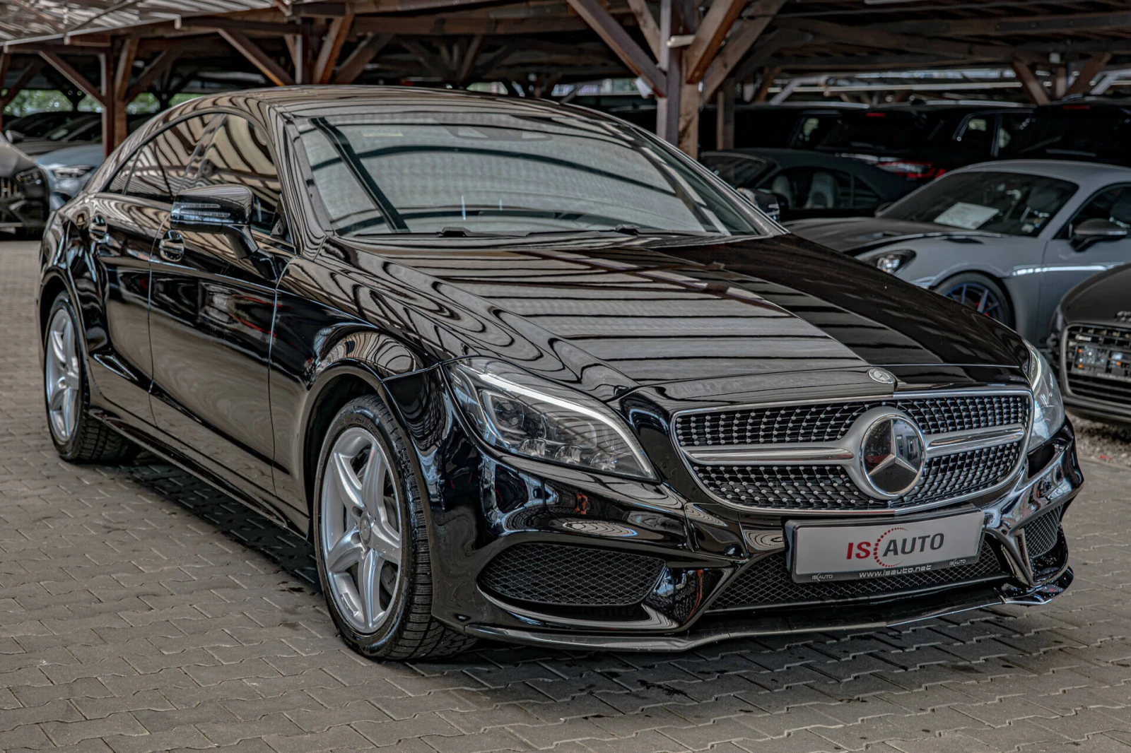 Mercedes-Benz CLS 500 V8 BiTurbo/Harman Kardon/Обдухване/Камера/Дистр./B, снимка 2 - Автомобили и джипове - 56201873