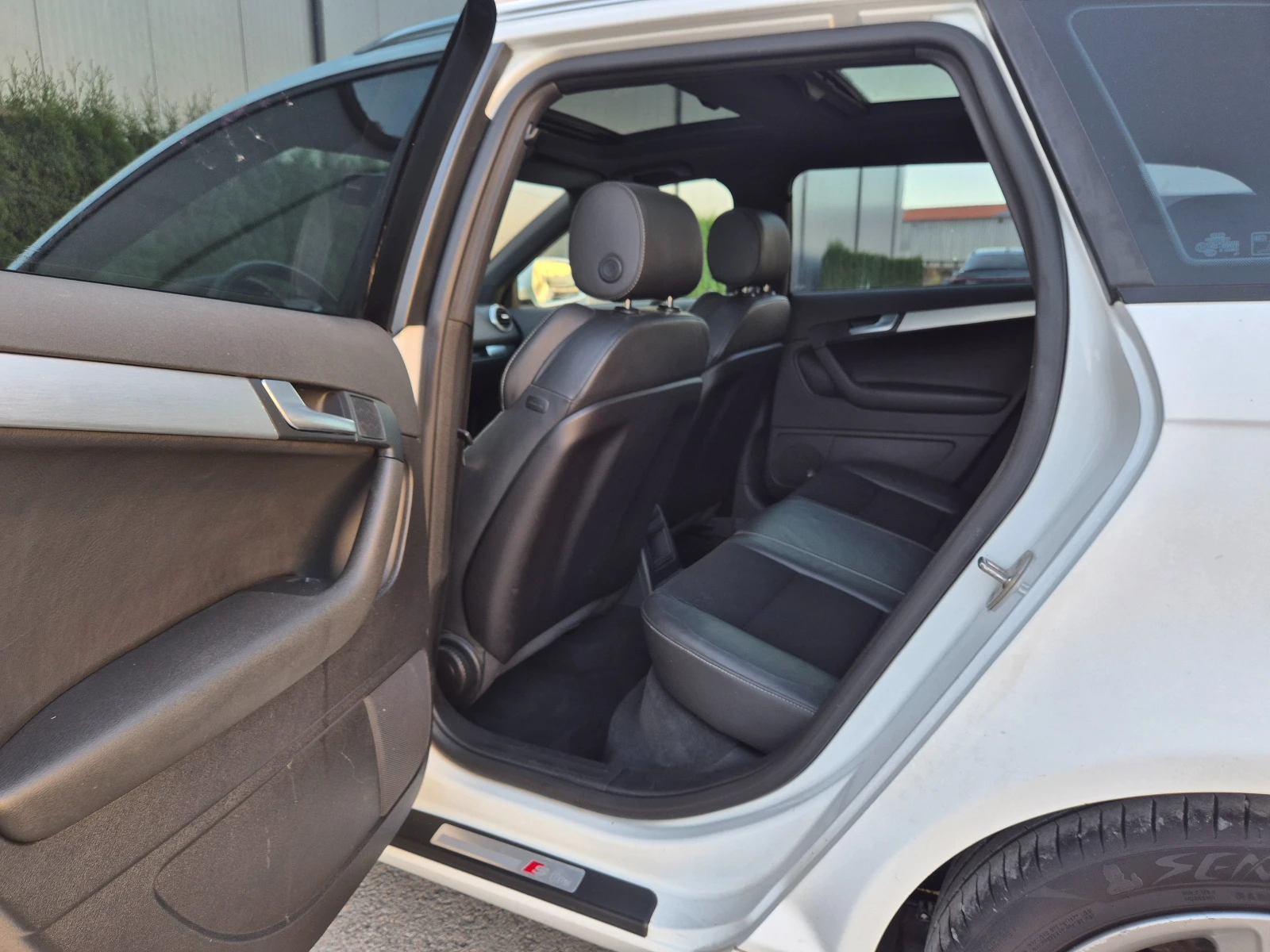 Audi A3 2.0TDI S-line Avtomat koja ksenon Panorama  | Mobile.bg � ����������� 12