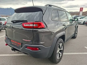 Jeep Cherokee TRAILHAWK 3.2 v6 274hp, снимка 6 - Автомобили и джипове - 50504306