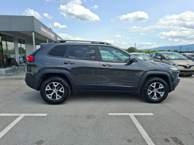 Jeep Cherokee TRAILHAWK 3.2 vvt, снимка 7 - Автомобили и джипове - 50504306