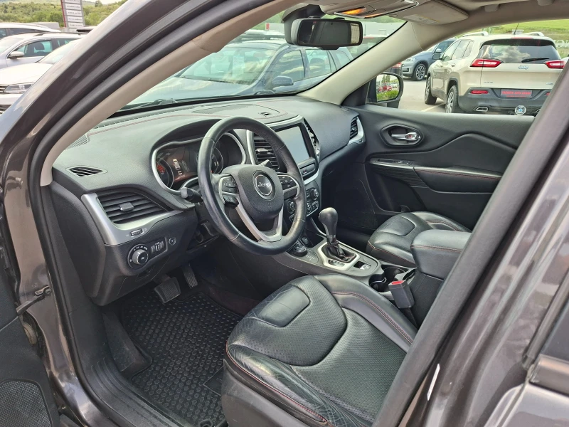 Jeep Cherokee TRAILHAWK 3.2 vvt, снимка 10 - Автомобили и джипове - 50504306