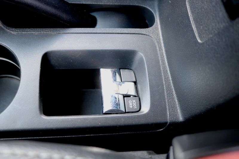 Jeep Compass 2.4 4x4, снимка 14 - Автомобили и джипове - 50871938