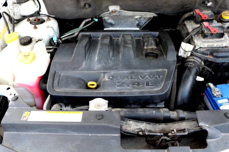 Jeep Compass 2.4 4x4, снимка 15 - Автомобили и джипове - 50871938