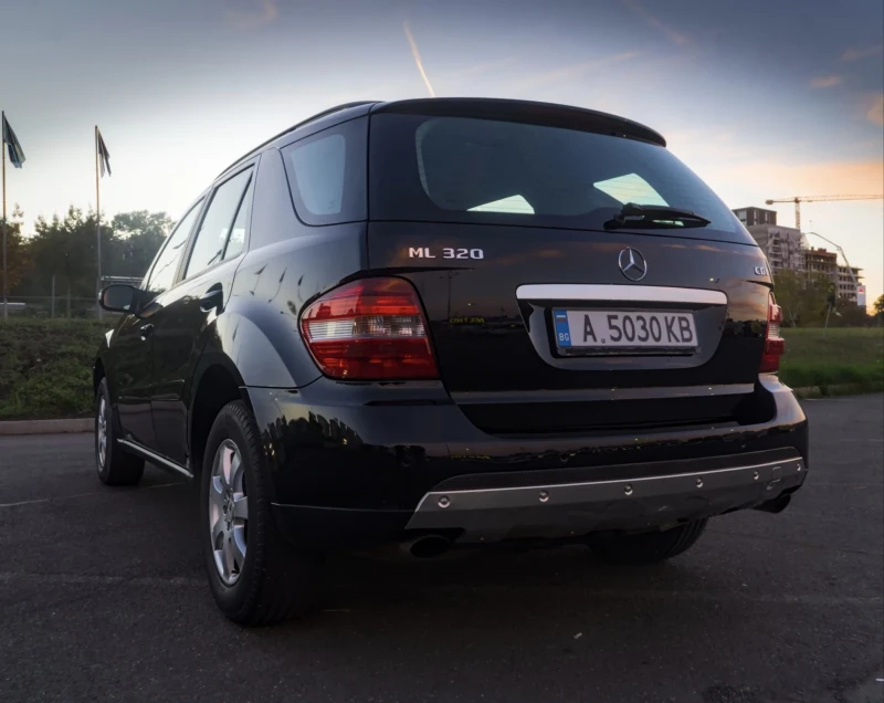 Mercedes-Benz ML 320, снимка 2 - Автомобили и джипове - 52023137