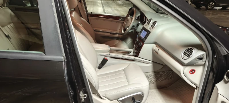 Mercedes-Benz ML 320, снимка 11 - Автомобили и джипове - 52023137